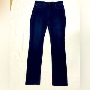 Jones New York Dark blue comfort waist straight jeans size 4